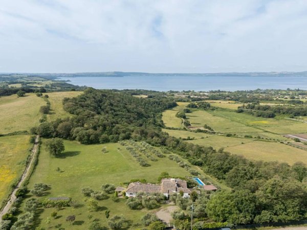 casa indipendente in vendita a Trevignano Romano
