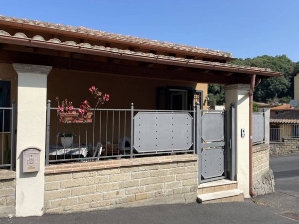 casa indipendente in vendita a Trevignano Romano