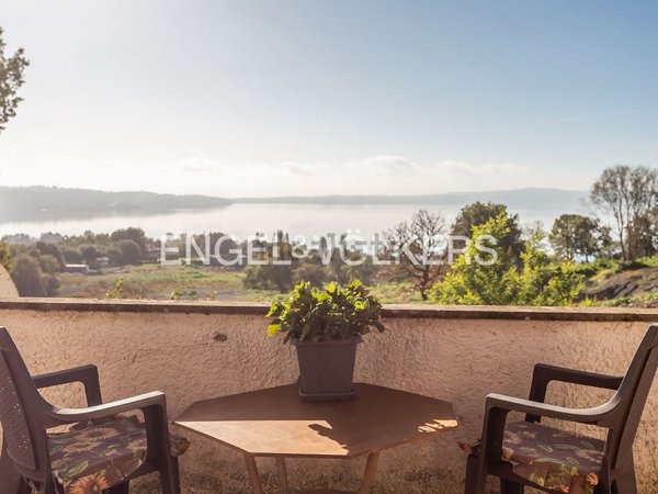 casa indipendente in vendita a Trevignano Romano