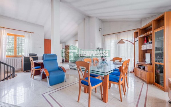 casa indipendente in vendita a Trevignano Romano