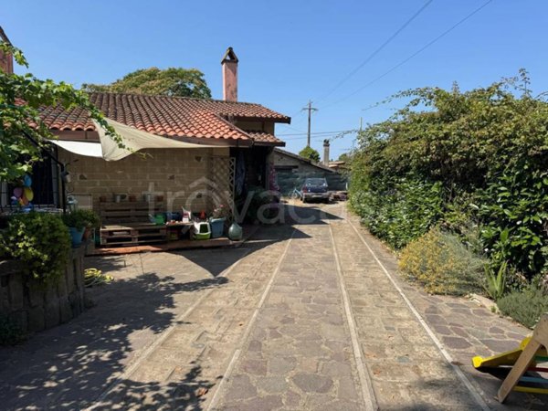 casa indipendente in vendita a Trevignano Romano