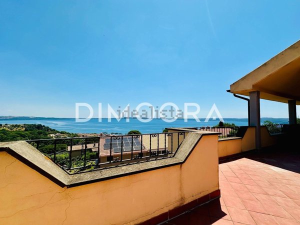 casa indipendente in vendita a Trevignano Romano