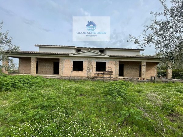 esavano in vendita a Trevignano Romano