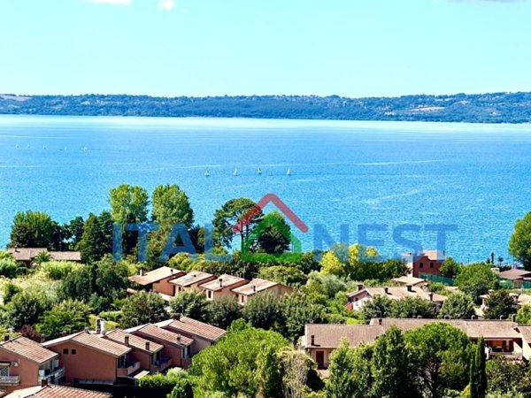 casa indipendente in vendita a Trevignano Romano