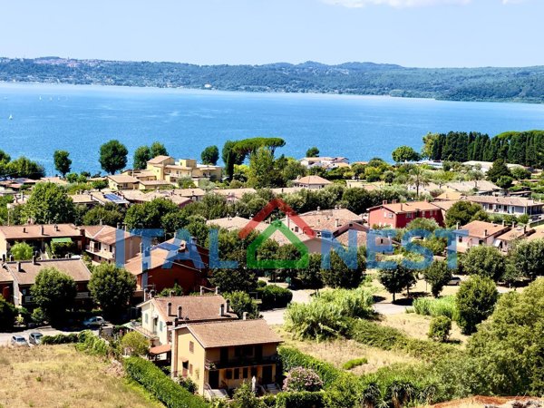 casa indipendente in vendita a Trevignano Romano