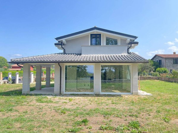 casa indipendente in vendita a Trevignano Romano