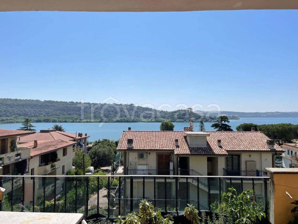 appartamento in vendita a Trevignano Romano