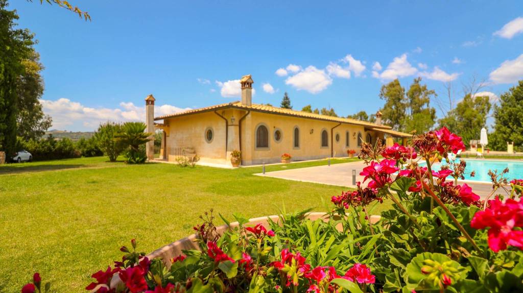 casa indipendente in vendita a Trevignano Romano