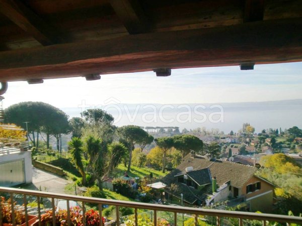 casa indipendente in vendita a Trevignano Romano