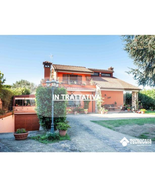 casa indipendente in vendita a Trevignano Romano