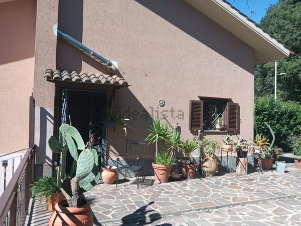 casa indipendente in vendita a Trevignano Romano