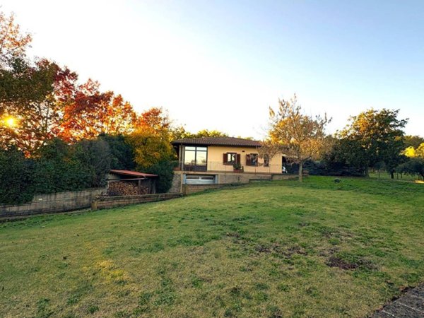 casa indipendente in vendita a Trevignano Romano