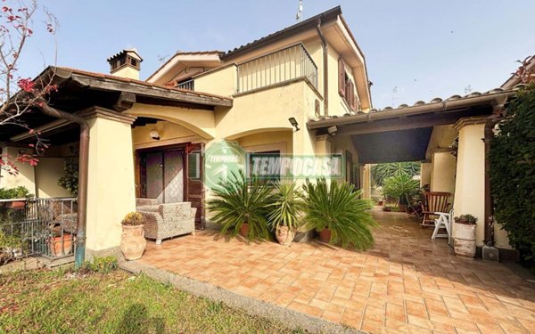 casa indipendente in vendita a Trevignano Romano