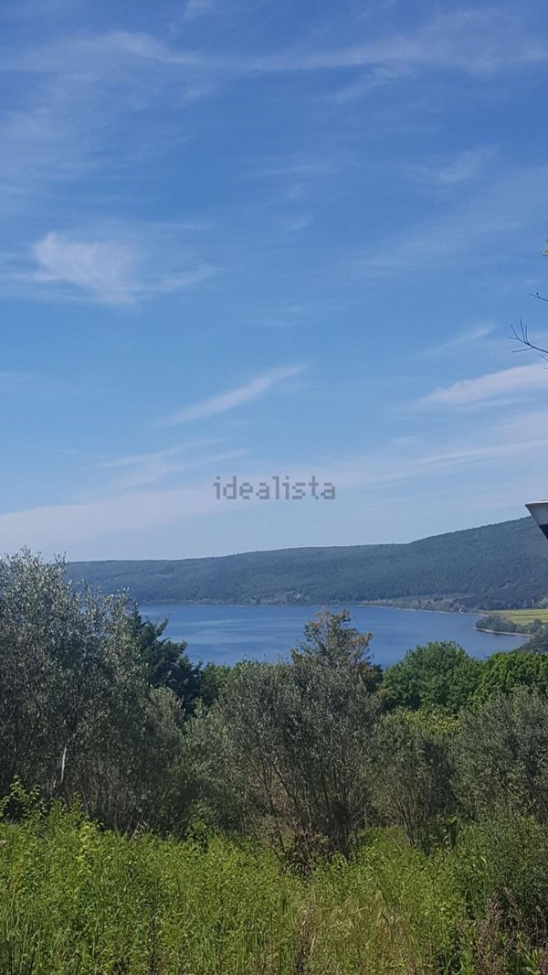 terreno edificabile in vendita a Trevignano Romano