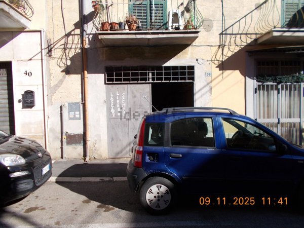 locale commerciale in vendita a Trevignano Romano