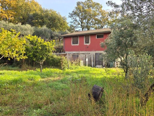 casa indipendente in vendita a Trevignano Romano