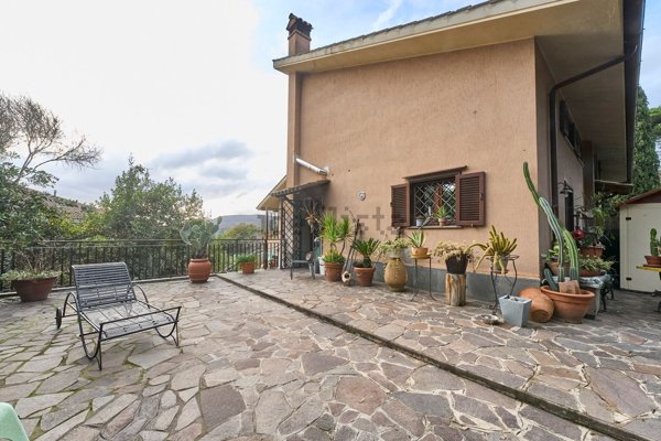 casa indipendente in vendita a Trevignano Romano