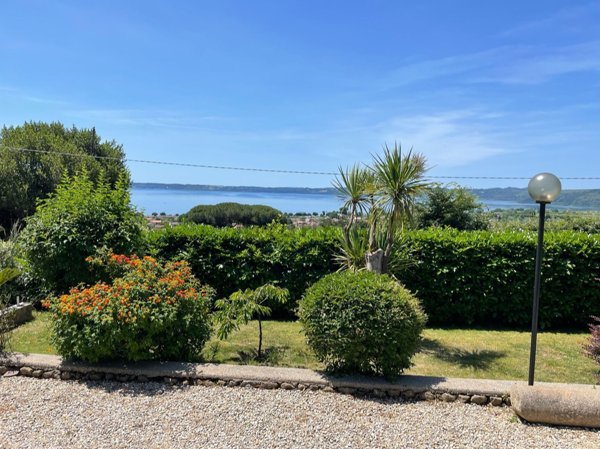 casa indipendente in vendita a Trevignano Romano