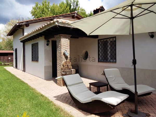 casa indipendente in vendita a Trevignano Romano