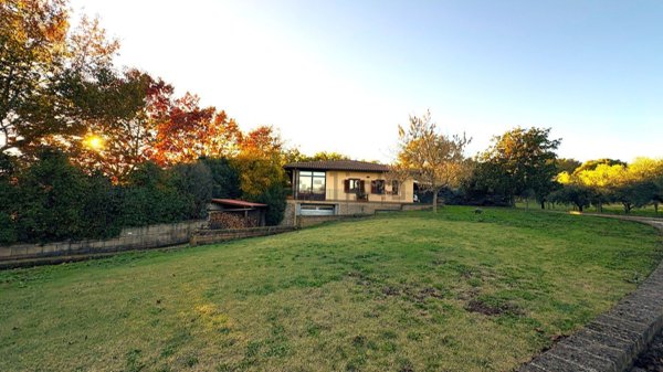 casa indipendente in vendita a Trevignano Romano