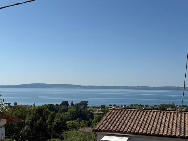 casa indipendente in vendita a Trevignano Romano