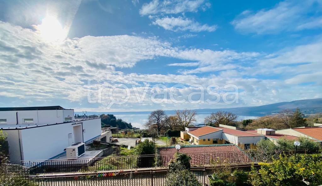 appartamento in vendita a Trevignano Romano