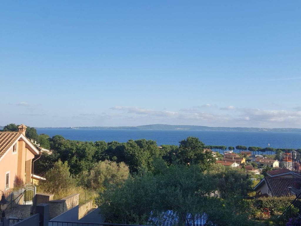 casa indipendente in vendita a Trevignano Romano