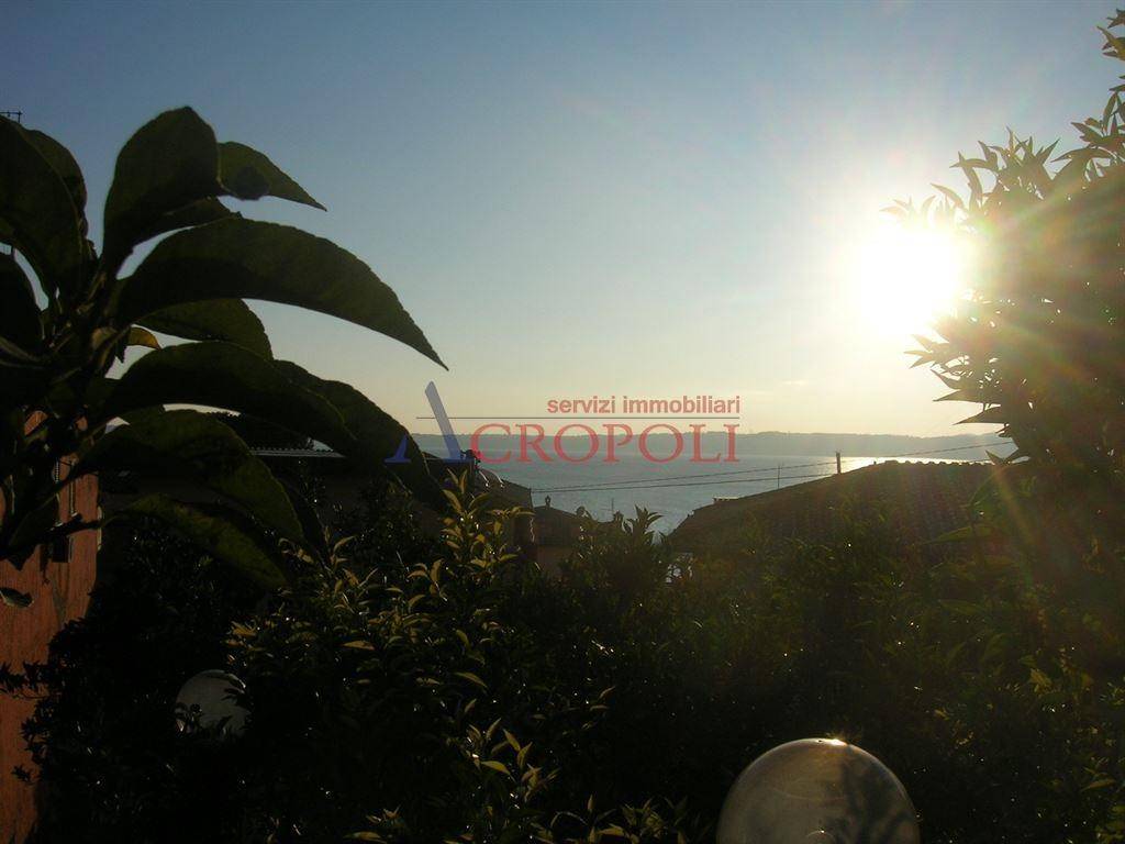 casa indipendente in vendita a Trevignano Romano