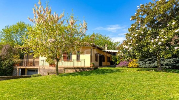 casa indipendente in vendita a Trevignano Romano