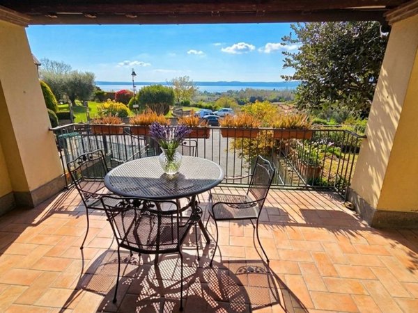 casa indipendente in vendita a Trevignano Romano