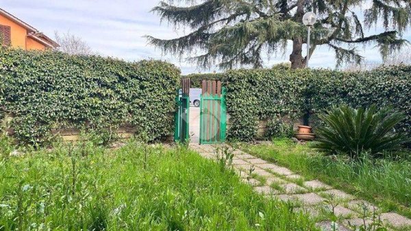 casa indipendente in vendita a Trevignano Romano