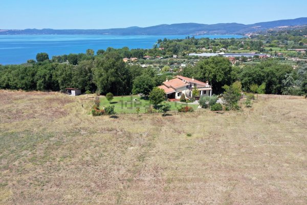 casa indipendente in vendita a Trevignano Romano