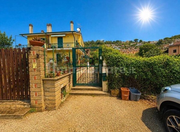 casa indipendente in vendita a Trevignano Romano