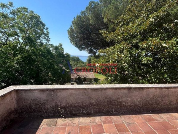 casa indipendente in vendita a Trevignano Romano