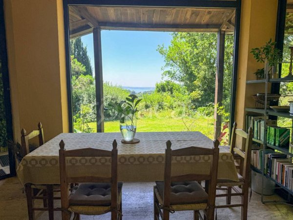 casa indipendente in vendita a Trevignano Romano