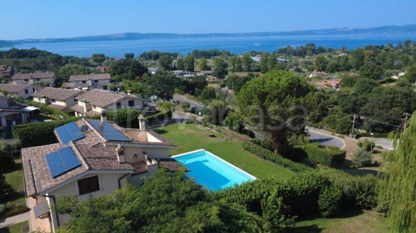 casa indipendente in vendita a Trevignano Romano