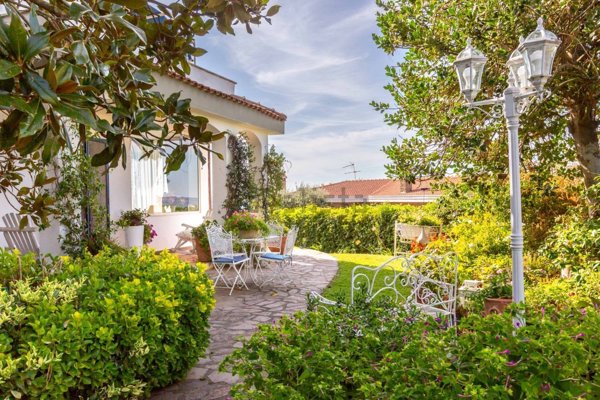 casa indipendente in vendita a Trevignano Romano