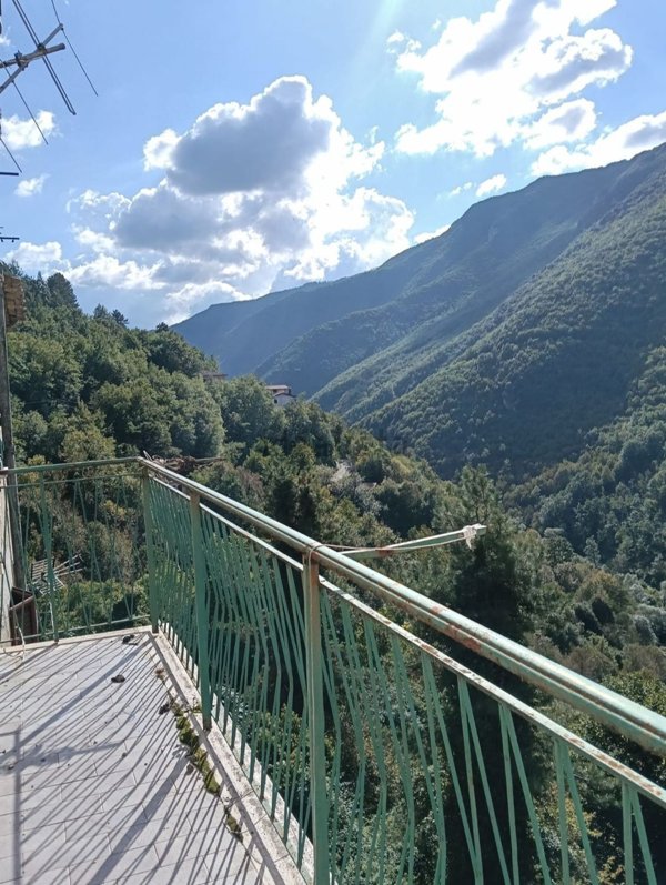 appartamento in vendita a Vallepietra