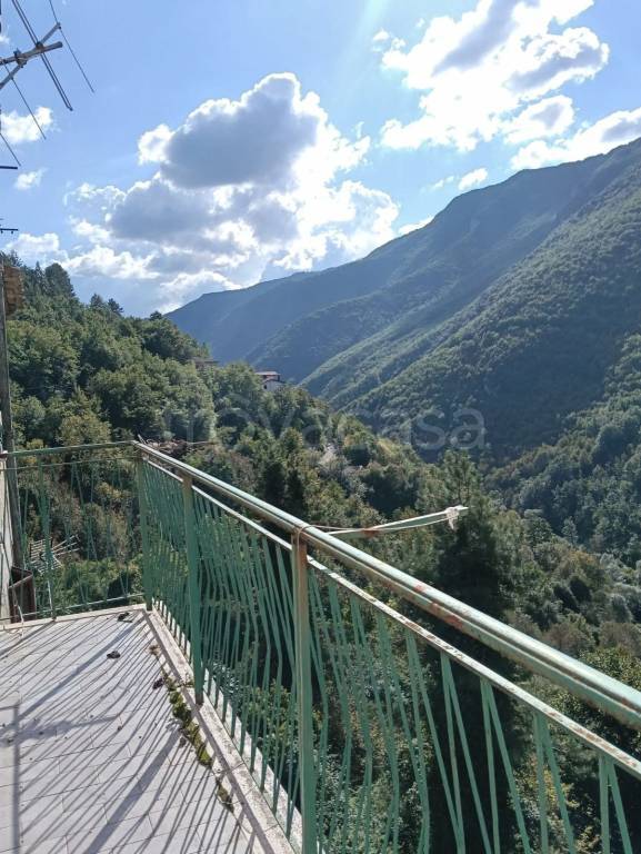 appartamento in vendita a Vallepietra