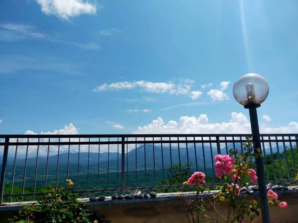appartamento in vendita a Vallinfreda