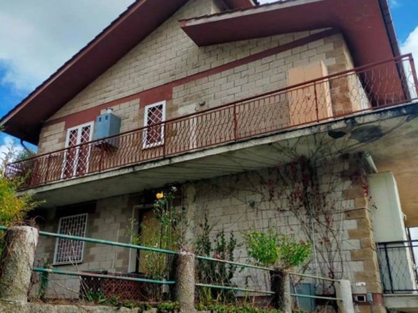 casa indipendente in vendita a Vallinfreda