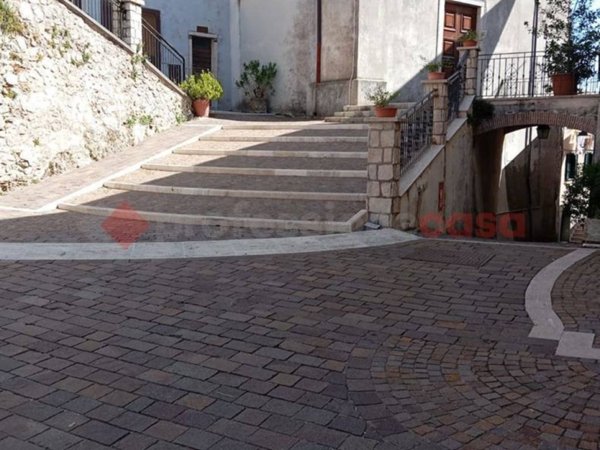 appartamento in vendita a Vallinfreda