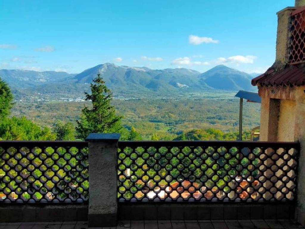 appartamento in vendita a Vallinfreda