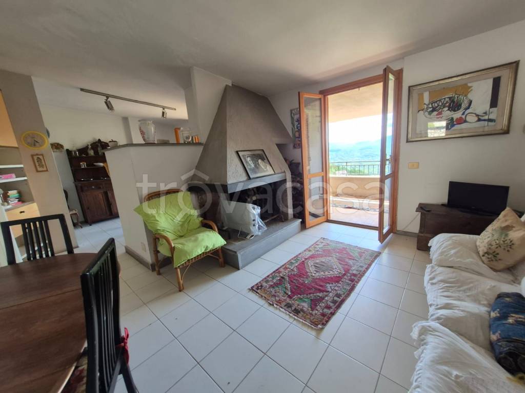 appartamento in vendita a Vallinfreda