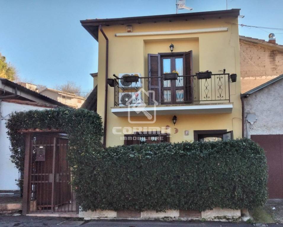 casa indipendente in vendita a Valmontone