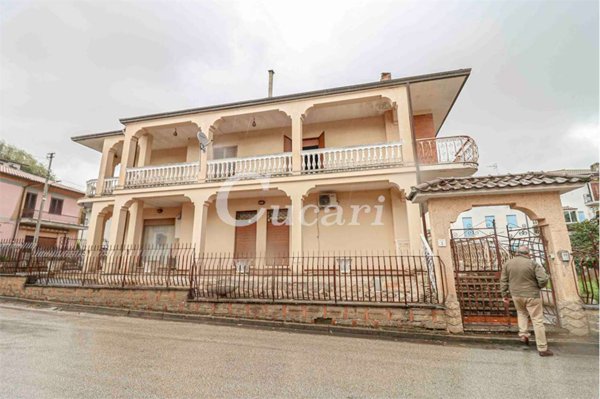 casa indipendente in vendita a Valmontone