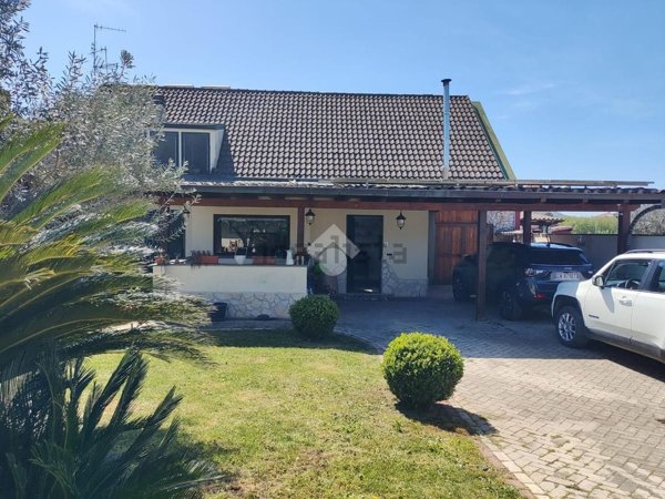 casa indipendente in vendita a Valmontone