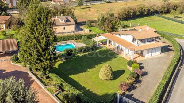 casa indipendente in vendita a Valmontone