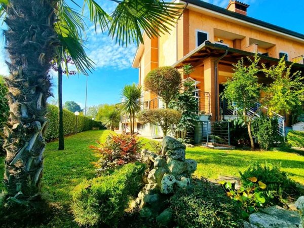 casa indipendente in vendita a Valmontone