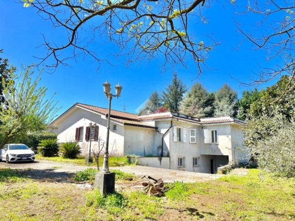 casa indipendente in vendita a Valmontone